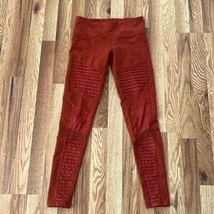 Alo Yoga Moto Leggings